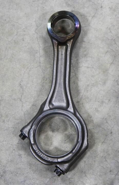 Aste in acciaio forgiato con cappuccio fratturato