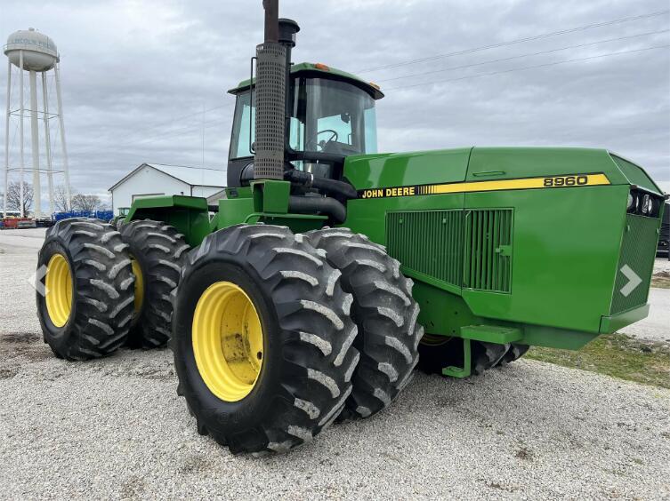 Trattore John Deere 8960