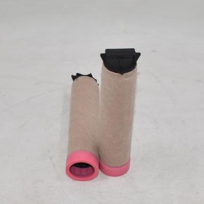 Sostituzione del filtro dell'aria del motore AF26388
