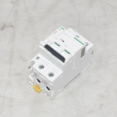 Interruttore automatico IC65N 2P C 6A 400V 6kA